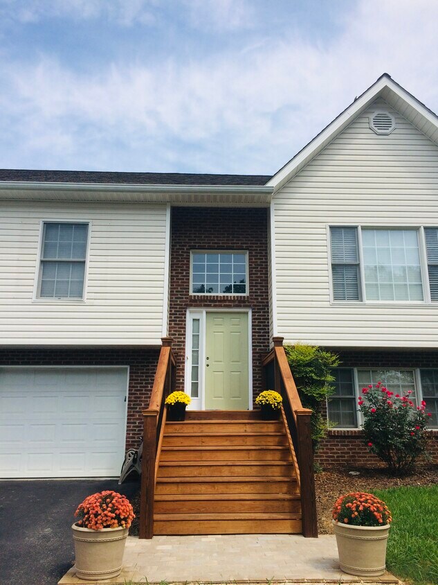 133 Cindy Anne Dr, Gray, TN 37615 House Rental in Gray, TN