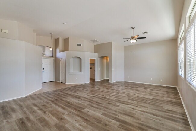 Foto del edificio - 12465 N Stone Ring Dr