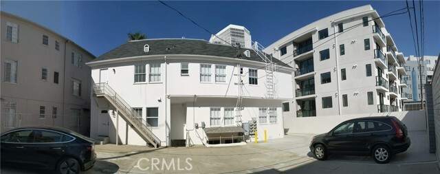 Building Photo - 748 Ridgeley Dr