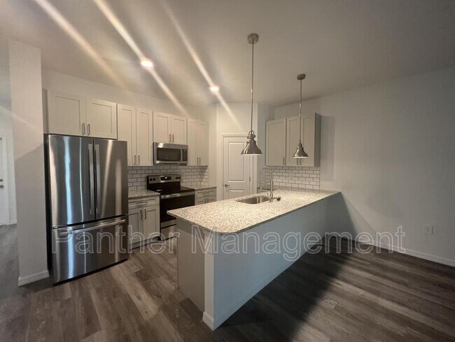 Building Photo - 4716 29th St SW