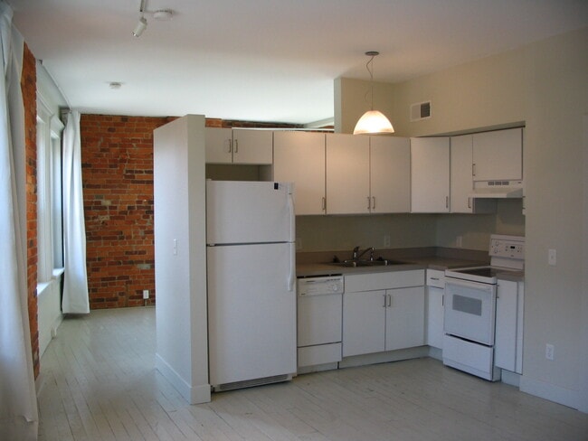 Building Photo - The Day Companies - Short North