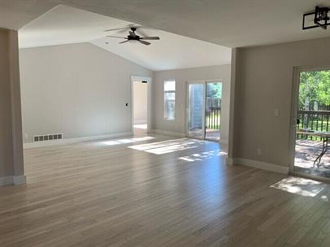 Building Photo - Beautiful 3 Bedroom Home in Bozeman