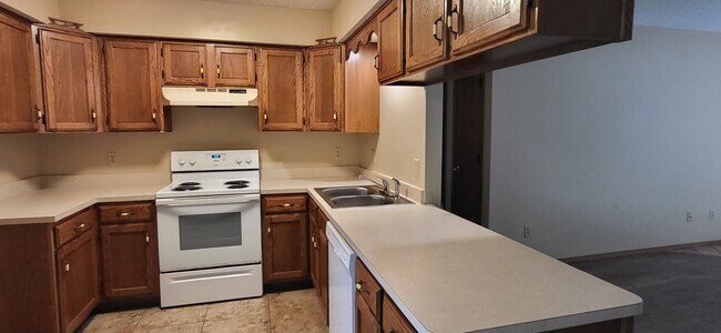 Foto del edificio - 2 Bedroom 2 Bathroom duplex on the South S...