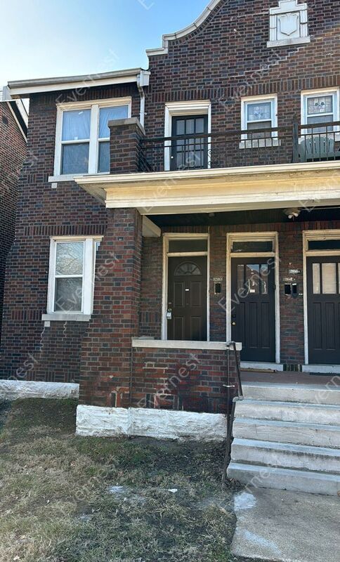 Foto principal - 3704 Bates St