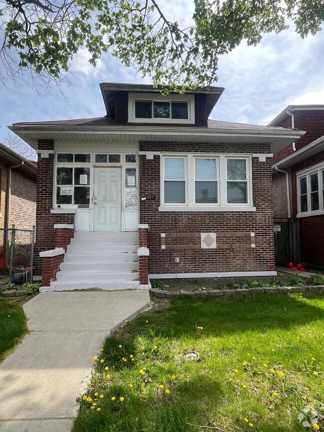 Building Photo - 1537 N Mason Ave