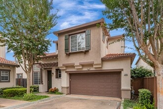 Building Photo - 2283 Lenox Pl