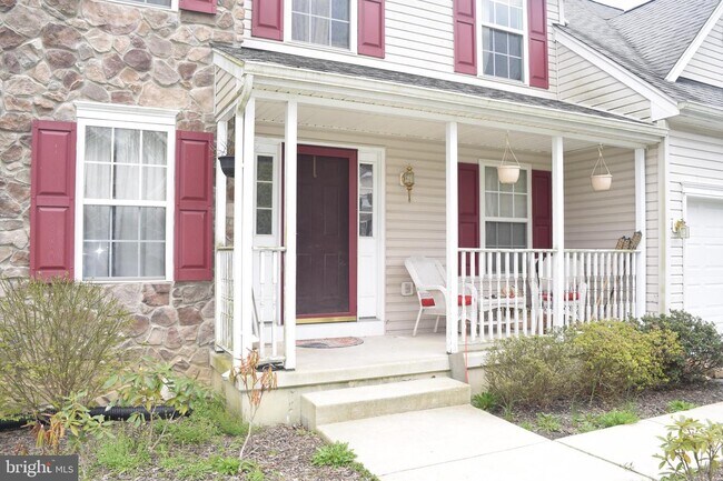 Building Photo - 118 Durham Dr