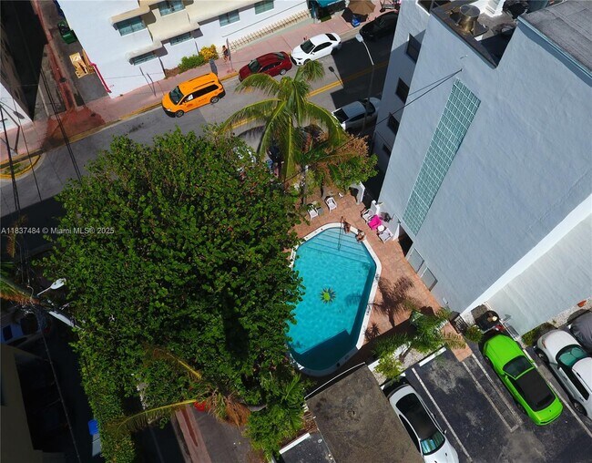 Foto del edificio - 1390 Ocean Dr