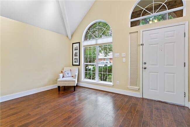 Foto del edificio - 8203 Miller Falls Dr