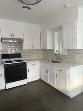 Building Photo - 8214 Glenalta St