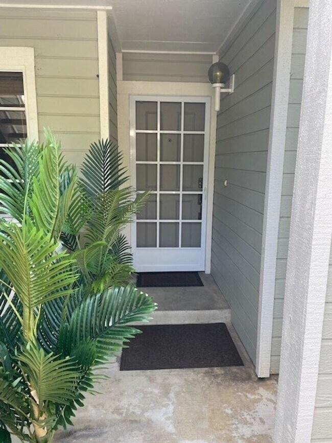 Foto del edificio - 2 bed/ 2 bath Condo in Goleta-Eucalyptus G...