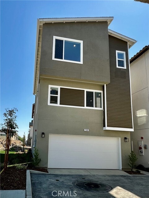 Building Photo - 2546 Everly St