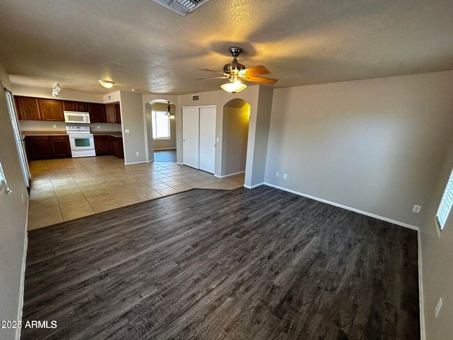 Building Photo - 16712 W Belleview St