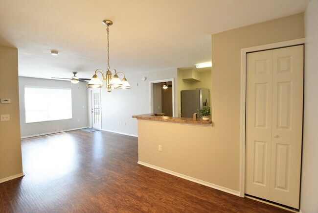 Building Photo - 170 Laterino Ct