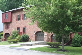 Building Photo - 178 Old English Rd