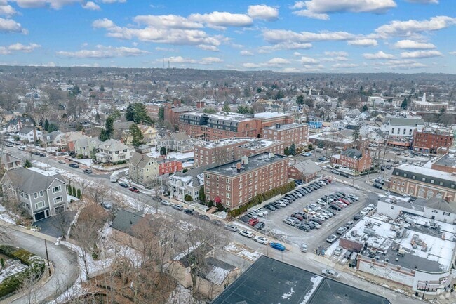 Aerial Context - 15 Governors Ave