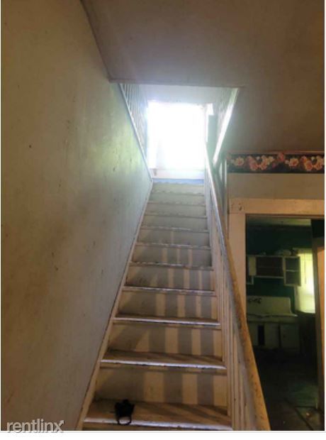 Foto del edificio - 2 br, 1 bath House - 1155 Sutton Avenue