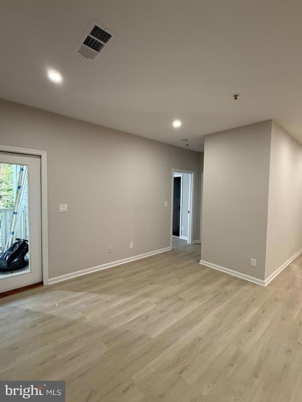 Photo - 1716 Lake Shore Crest Drive Unit 22 Apartment