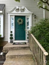 Building Photo - 17 Gloucester Ct