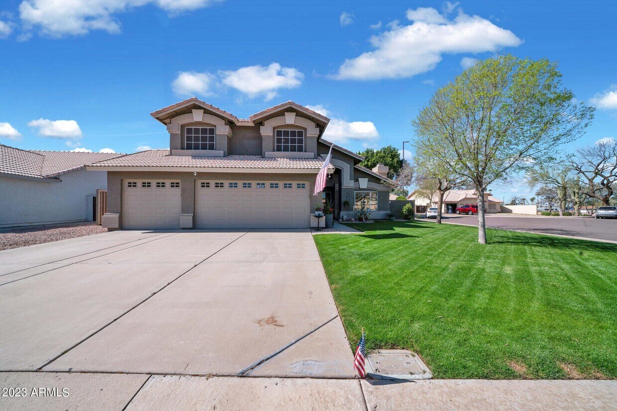 Primary Photo - 7303 E Flower Ave