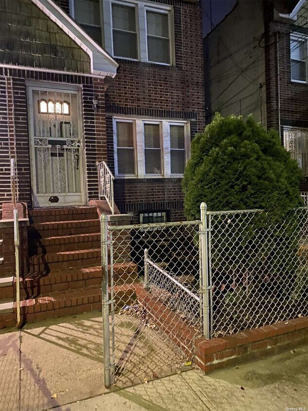 Primary Photo - 119-18 145th St