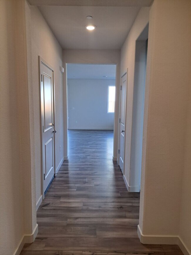 Foto del edificio - Beautiful, Almost New Home in Monte Verde ...