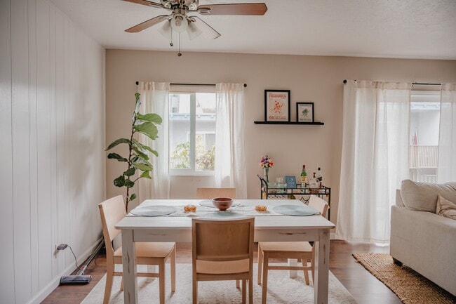 Foto del edificio - 340 Moss St