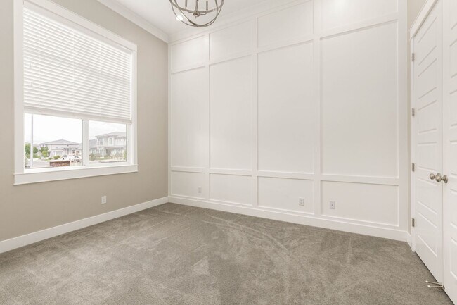Foto del edificio - Custom 4 bedroom Single Story. Crimson Cli...