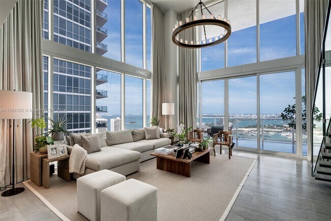 Foto del edificio - 1040 Biscayne Blvd
