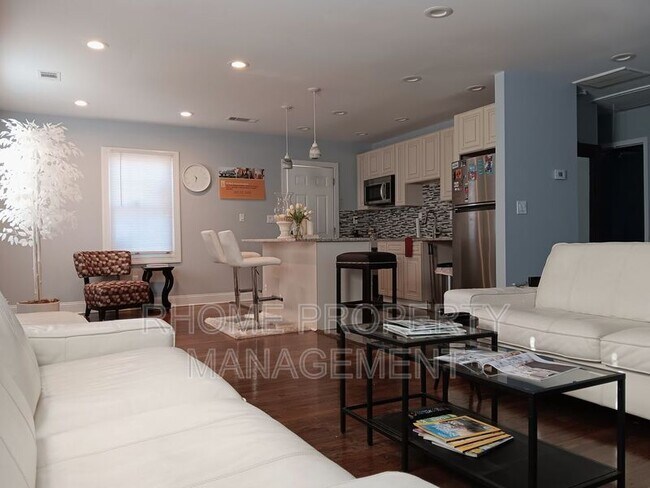 Foto del edificio - 1711 Candler Rd