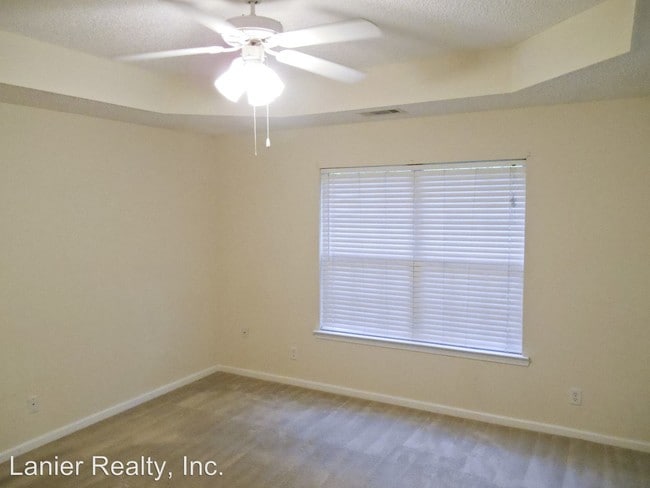 Building Photo - 132 Wimbledon Dr