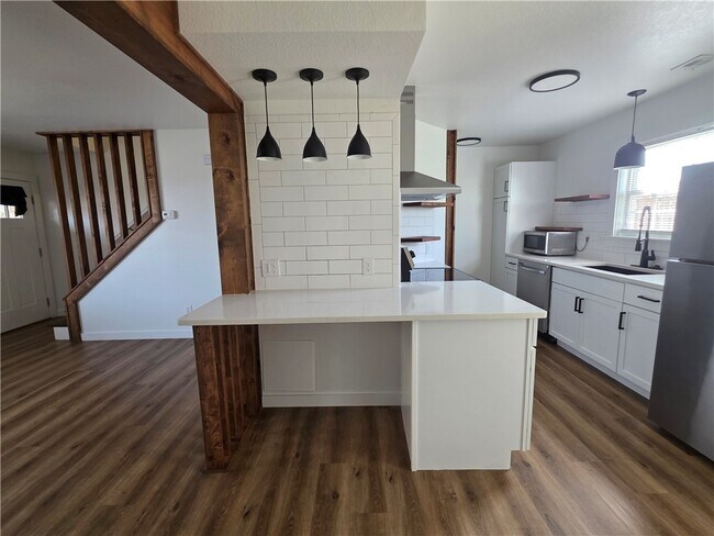 Foto del edificio - 2300 SE Jayel Terrace