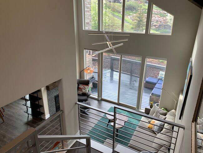 Building Photo - 8117 Courtyard Loop