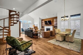 Building Photo - 3216 San Jacinto St