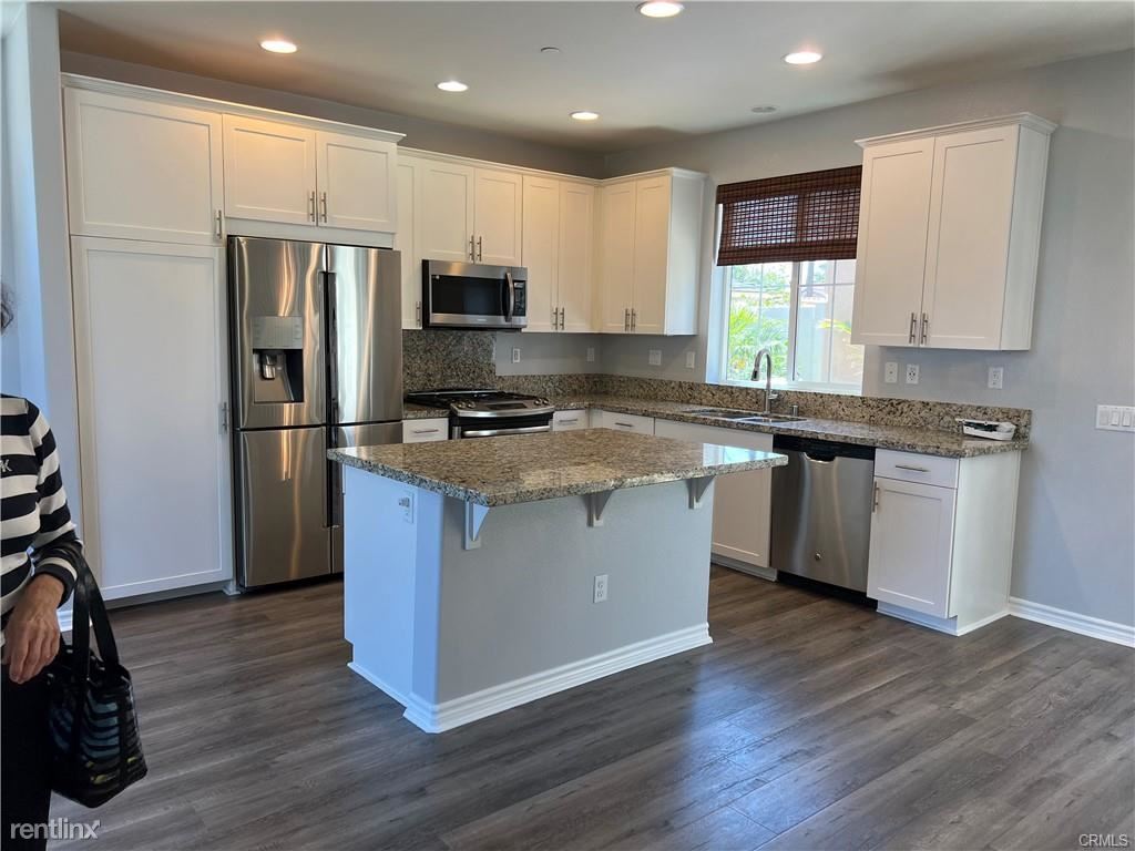 Primary Photo - 5 br, 3 bath House - 22740 Meyler St