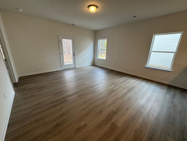 Foto del edificio - Brand New 3/2.5 House in Armuchee- $2,150