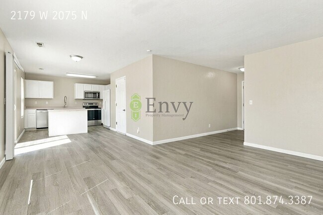 Foto del edificio - 2179 W 2075 N
