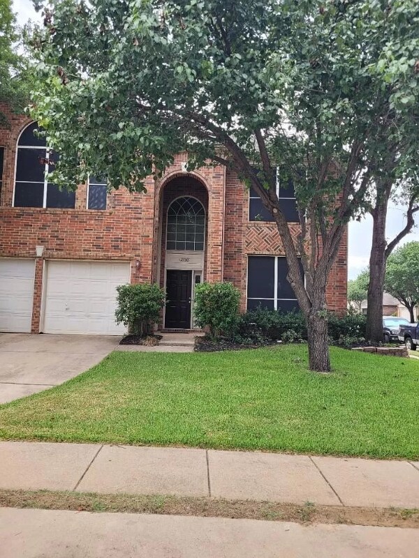 Primary Photo - 2100 Royal Oak Dr