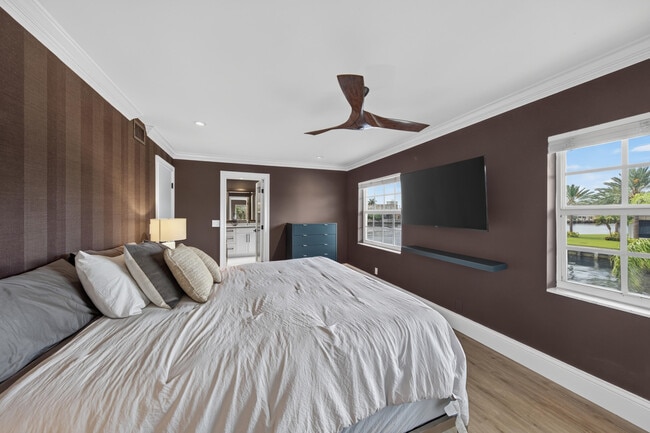 Foto del edificio - 6515 Bay Club Dr