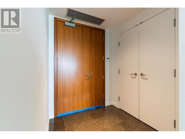 Building Photo - 5111 Brighouse Way
