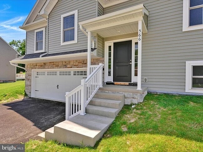 Building Photo - Brand New 3 Bed 3 Bath Single Family Home ...