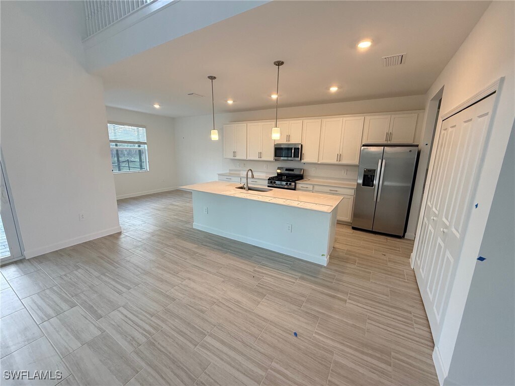 Foto del edificio - 14555 Lagoon Ln