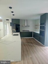 Building Photo - 4949 Old Dominion Dr