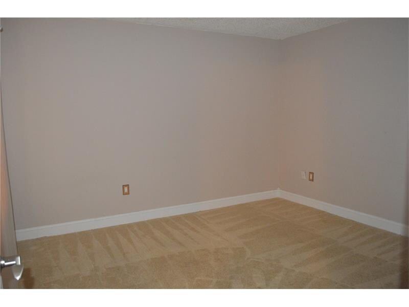 1021 Mockingbird Ln, Plantation, FL 33324 Rentals in Plantation at 1021