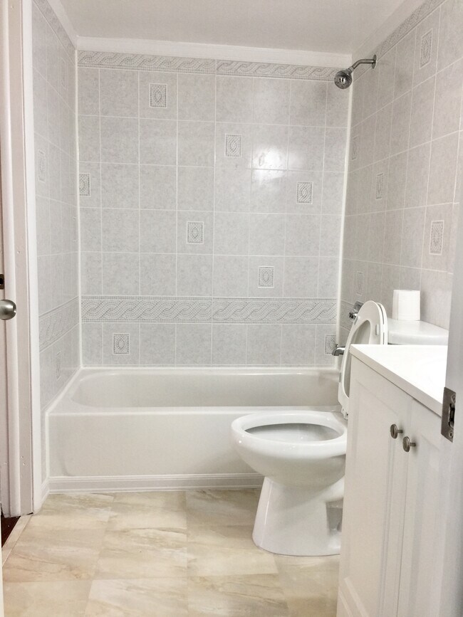 Foto del edificio - 8260 SW 210th St