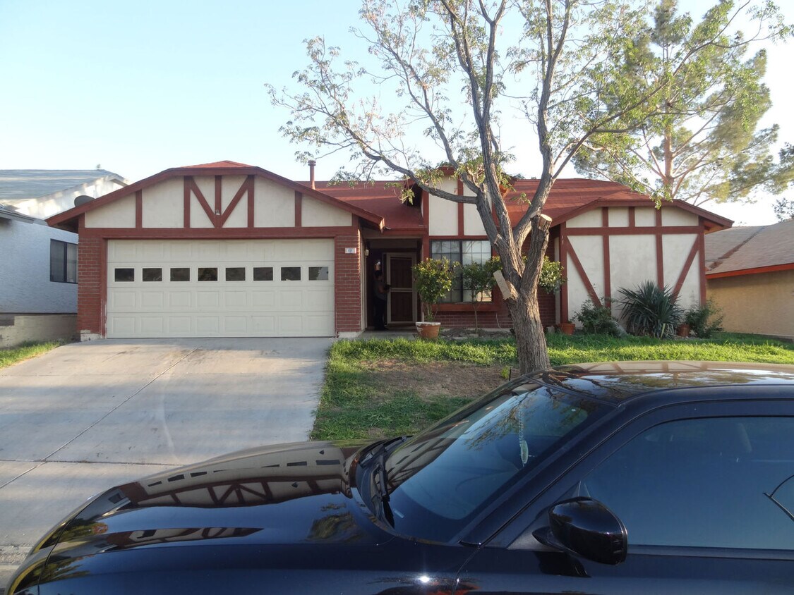 Foto principal - Beautifully Remodeled 3-Bedroom Home with ...