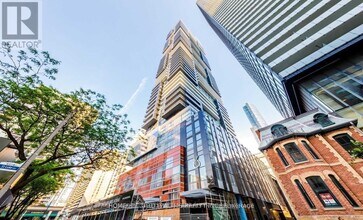 Building Photo - 7 Grenville St