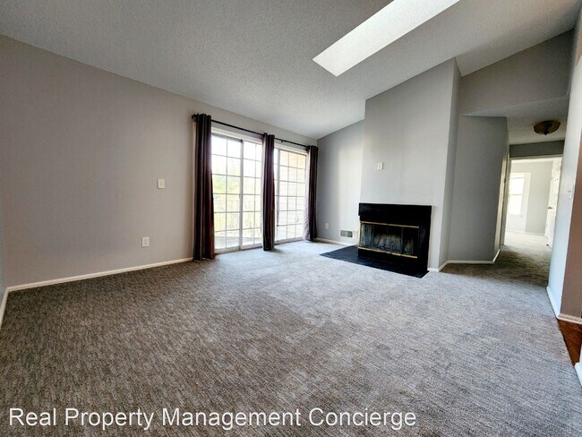 Building Photo - 2 br, 2 bath House - 980 Juniper Way