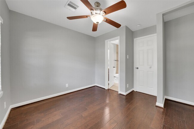 Building Photo - 4907 Marietta Ln