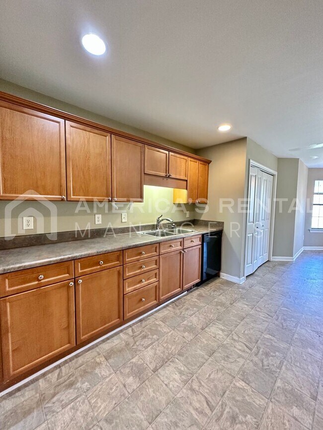 Foto del edificio - Home For Rent In Calera! AVAILABLE TO VIEW...